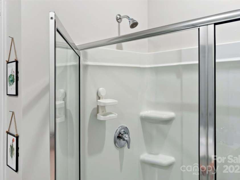 761 Fountain Park Boulevard, Asheville, NC 28806.  MLS# CAR4253459, YatesRealty ID 17329. 