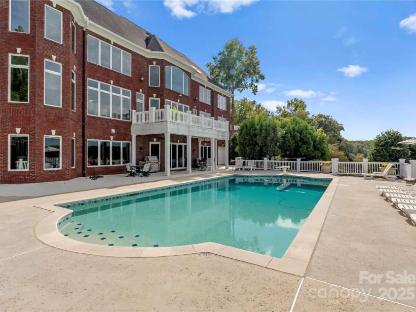 249 Blue Heron Drive, Rock Hill, SC 29732.  MLS# CAR4227909, YatesRealty ID 1733. 