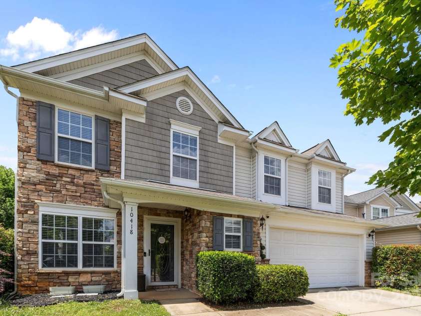 10418 Cullen Court, Charlotte, NC 28278.  MLS# CAR4255904, YatesRealty ID 17330. 