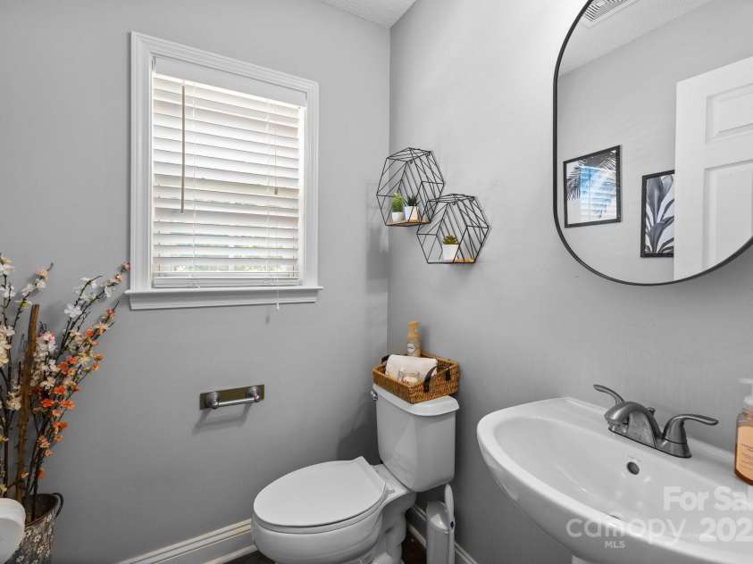 10418 Cullen Court, Charlotte, NC 28278.  MLS# CAR4255904, YatesRealty ID 17330. 