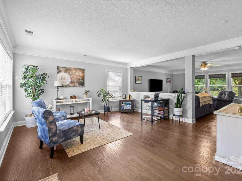 10418 Cullen Court, Charlotte, NC 28278.  MLS# CAR4255904, YatesRealty ID 17330. 