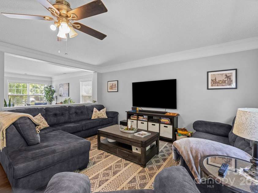 10418 Cullen Court, Charlotte, NC 28278.  MLS# CAR4255904, YatesRealty ID 17330. 