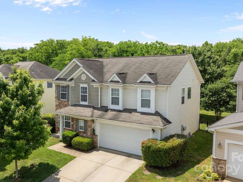 10418 Cullen Court, Charlotte, NC 28278.  MLS# CAR4255904, YatesRealty ID 17330. 