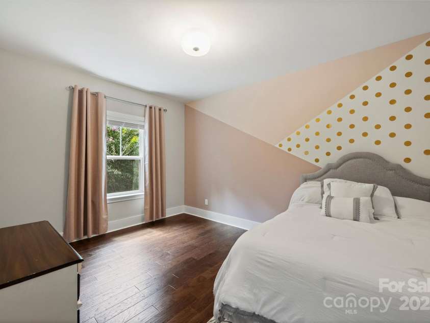 1209 Leigh Avenue, Charlotte, NC 28205.  MLS# CAR4295218, YatesRealty ID 17331. Bedroom 3