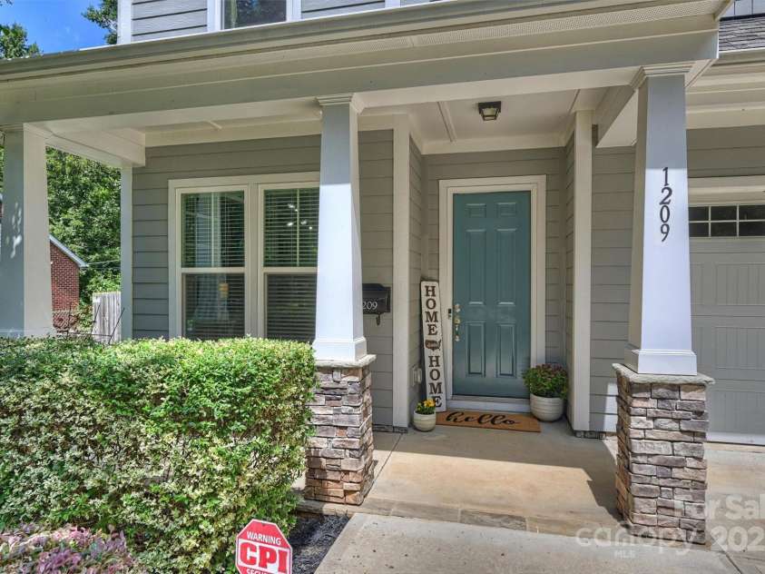 1209 Leigh Avenue, Charlotte, NC 28205.  MLS# CAR4295218, YatesRealty ID 17331. Covered front porch