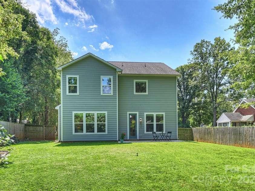 1209 Leigh Avenue, Charlotte, NC 28205.  MLS# CAR4295218, YatesRealty ID 17331. Rear view of home