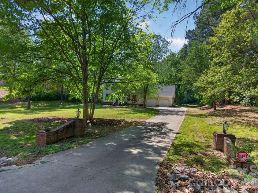 1507 Dennbriar Drive, Concord, NC 28027.  MLS# CAR4372820, YatesRealty ID 17331. 