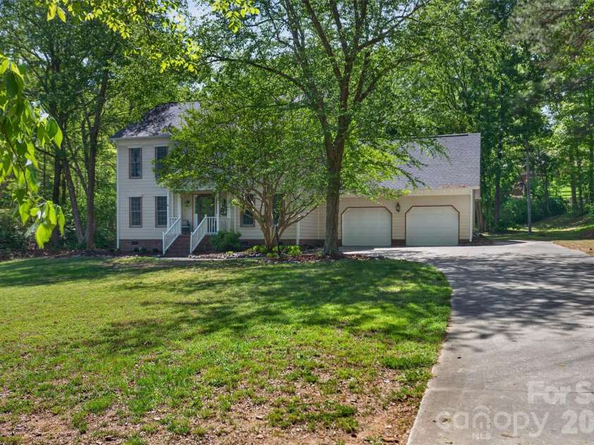 1507 Dennbriar Drive, Concord, NC 28027.  MLS# CAR4372820, YatesRealty ID 17331. 