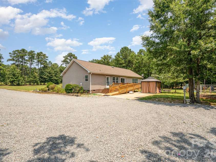 5602 Flint Ridge Church Road, Marshville, NC 28103.  MLS# CAR4352006, YatesRealty ID 17332. 
