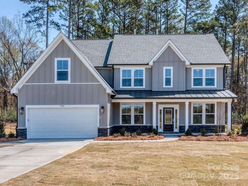 7116 Hambright Road, Huntersville, NC 28078.  MLS# CAR4203995, YatesRealty ID 17332. 