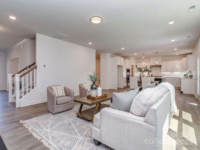 7116 Hambright Road, Huntersville, NC 28078.  MLS# CAR4203995, YatesRealty ID 17332. 