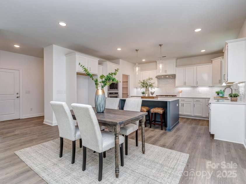 7116 Hambright Road, Huntersville, NC 28078.  MLS# CAR4203995, YatesRealty ID 17332. 