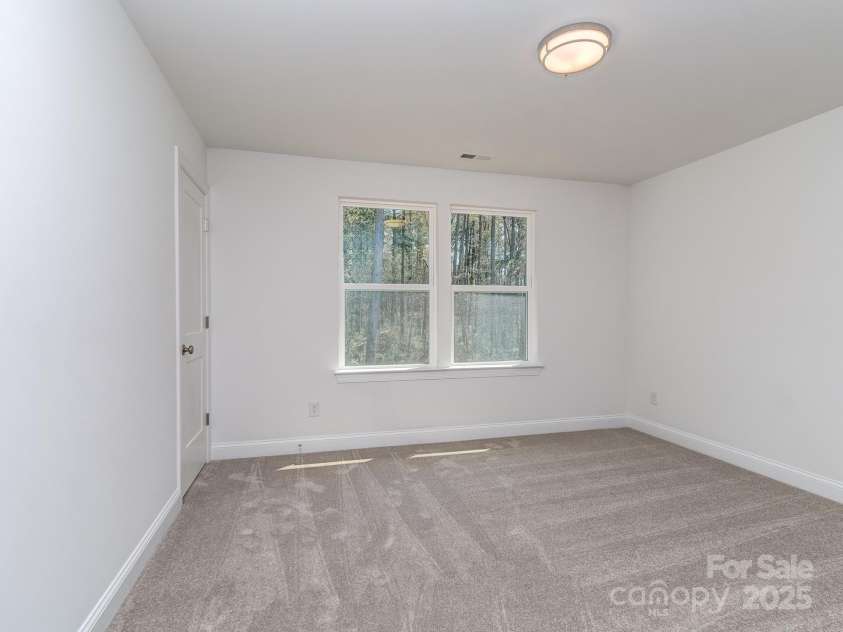 7116 Hambright Road, Huntersville, NC 28078.  MLS# CAR4203995, YatesRealty ID 17332. 
