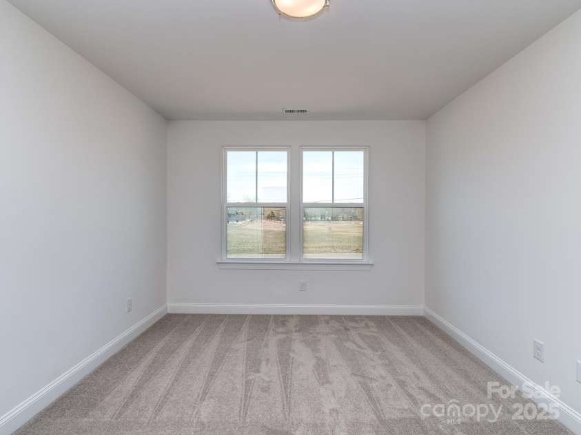 7116 Hambright Road, Huntersville, NC 28078.  MLS# CAR4203995, YatesRealty ID 17332. 