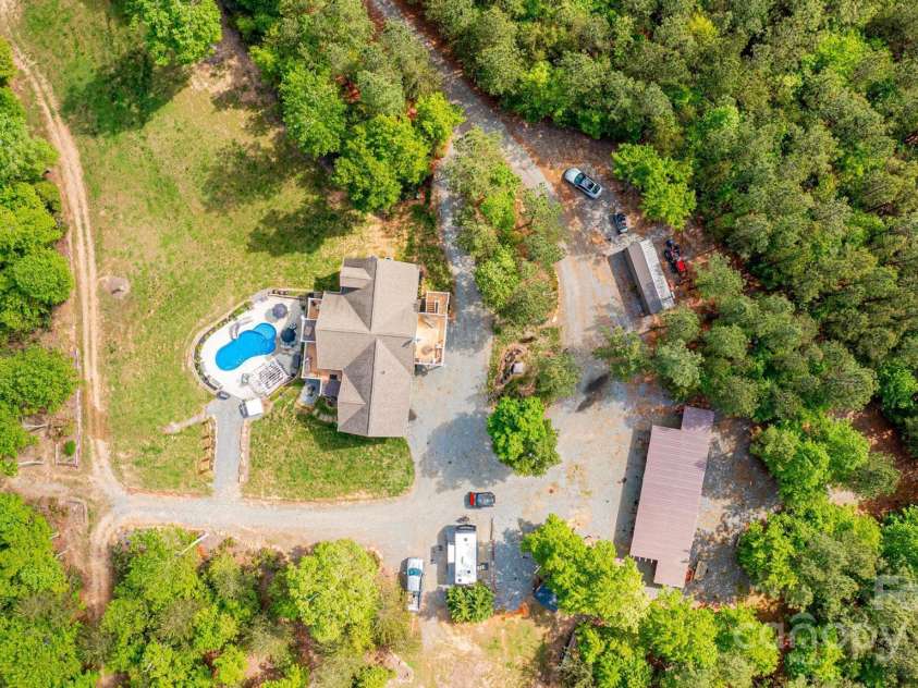 631 Sedona Drive, Nebo, NC 28761.  MLS# CAR4253958, YatesRealty ID 17333. 