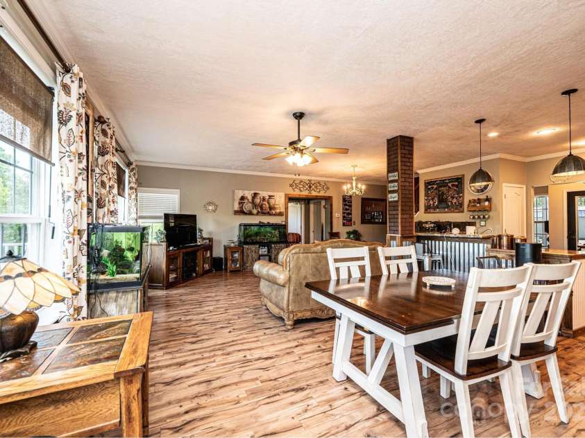 631 Sedona Drive, Nebo, NC 28761.  MLS# CAR4253958, YatesRealty ID 17333. 
