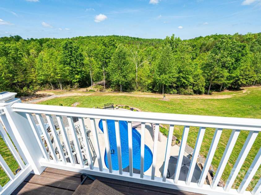 631 Sedona Drive, Nebo, NC 28761.  MLS# CAR4253958, YatesRealty ID 17333. 