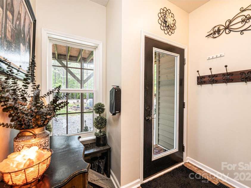 631 Sedona Drive, Nebo, NC 28761.  MLS# CAR4253958, YatesRealty ID 17333. 