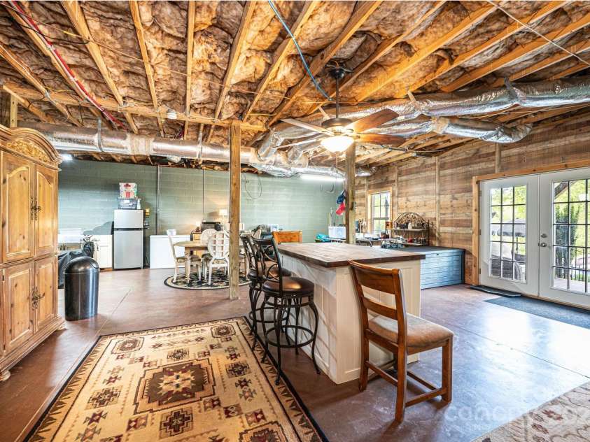 631 Sedona Drive, Nebo, NC 28761.  MLS# CAR4253958, YatesRealty ID 17333. 
