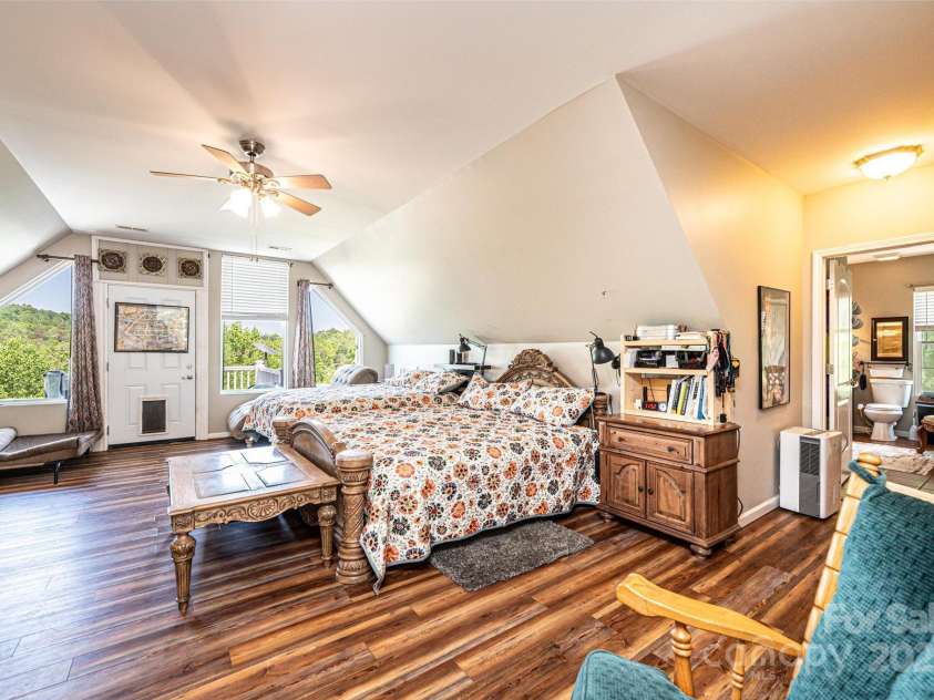 631 Sedona Drive, Nebo, NC 28761.  MLS# CAR4253958, YatesRealty ID 17333. 