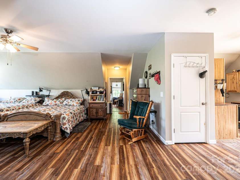 631 Sedona Drive, Nebo, NC 28761.  MLS# CAR4253958, YatesRealty ID 17333. 