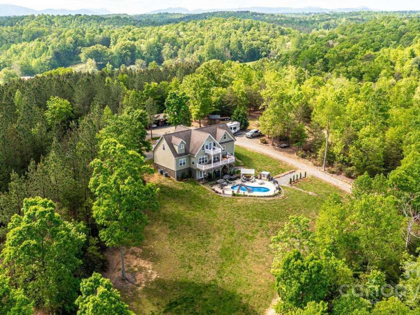 631 Sedona Drive, Nebo, NC 28761.  MLS# CAR4253958, YatesRealty ID 17333. 