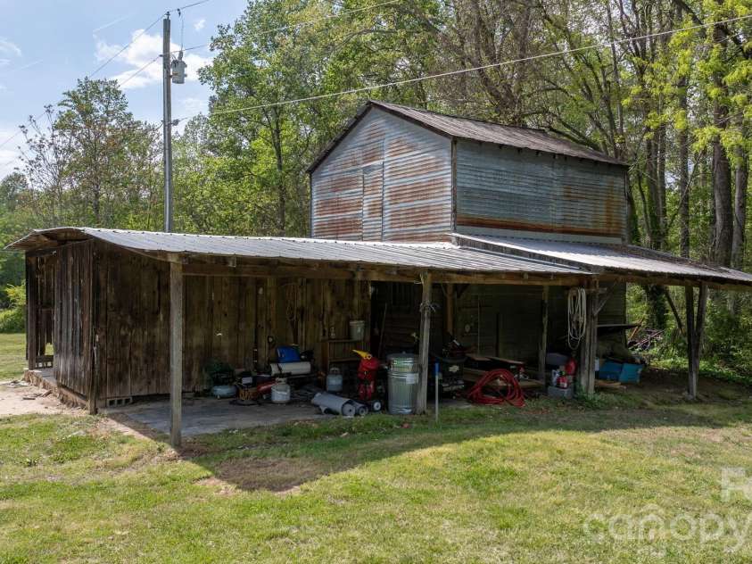 1080 Drag Strip Road, Hudson, NC 28638.  MLS# CAR4371096, YatesRealty ID 17336. 