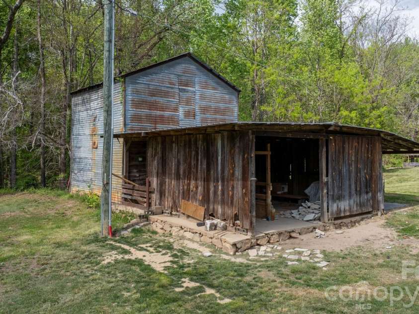 1080 Drag Strip Road, Hudson, NC 28638.  MLS# CAR4371096, YatesRealty ID 17336. 