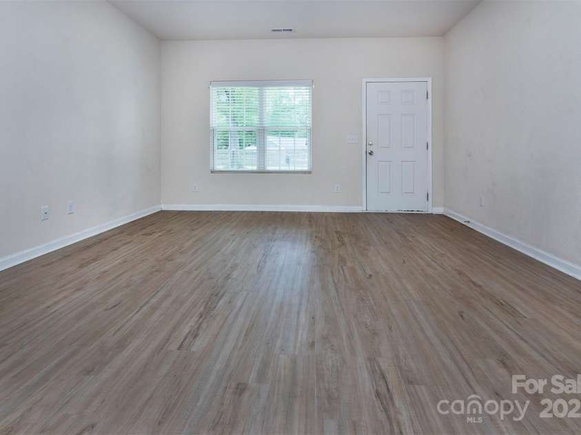 6717 Ware Road, Charlotte, NC 28212.  MLS# CAR4256234, YatesRealty ID 17336. 