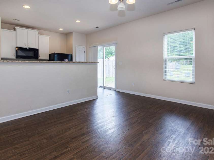 6717 Ware Road, Charlotte, NC 28212.  MLS# CAR4256234, YatesRealty ID 17336. 