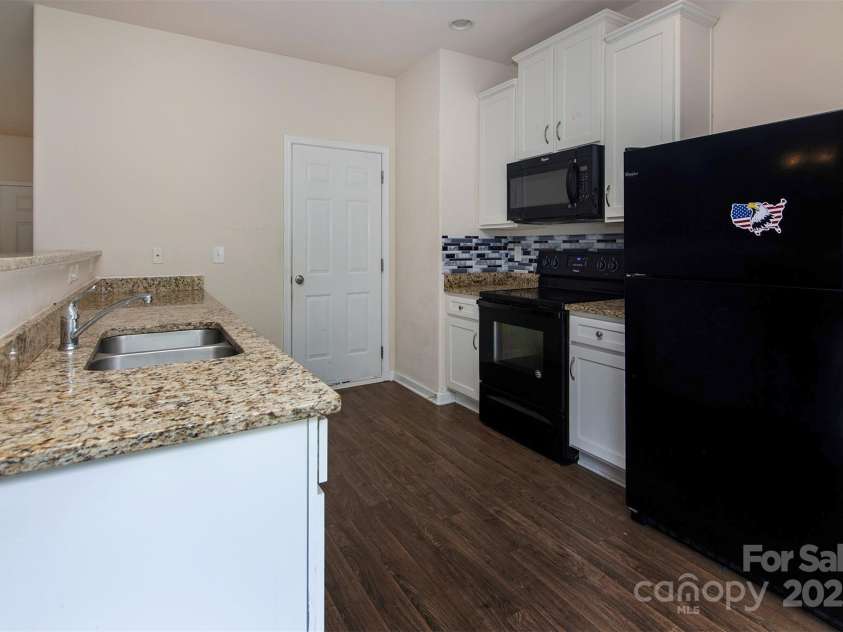 6717 Ware Road, Charlotte, NC 28212.  MLS# CAR4256234, YatesRealty ID 17336. 