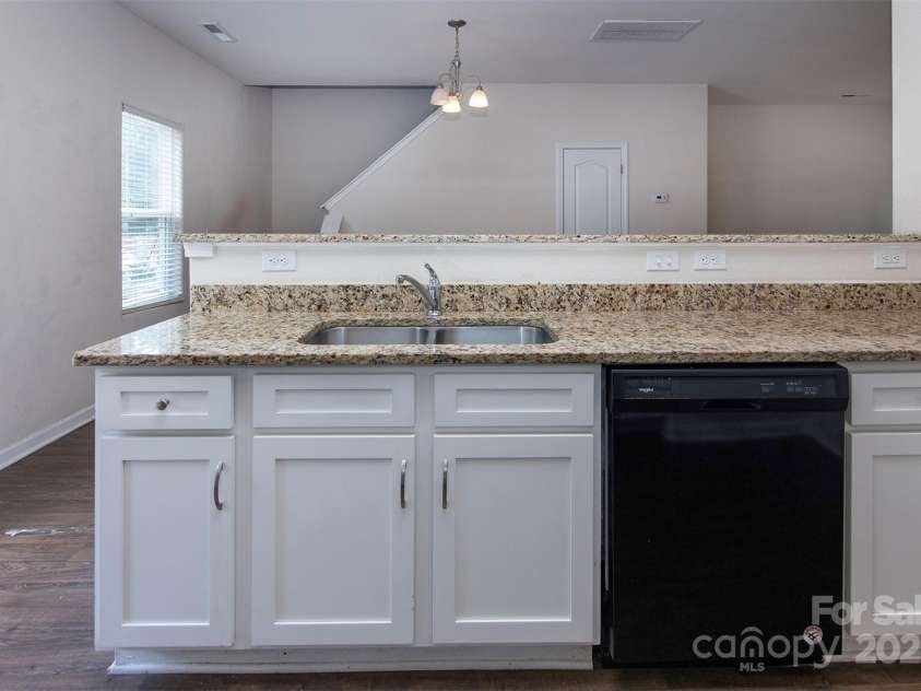6717 Ware Road, Charlotte, NC 28212.  MLS# CAR4256234, YatesRealty ID 17336. 