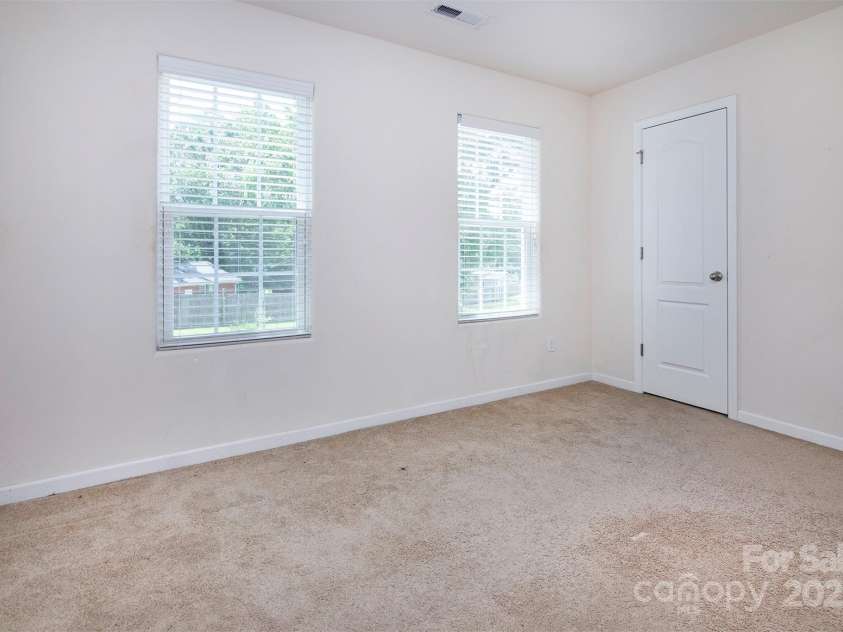 6717 Ware Road, Charlotte, NC 28212.  MLS# CAR4256234, YatesRealty ID 17336. 