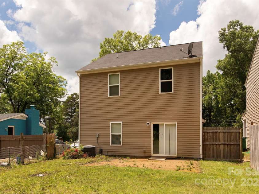 6717 Ware Road, Charlotte, NC 28212.  MLS# CAR4256234, YatesRealty ID 17336. 