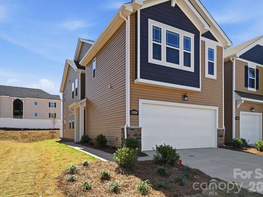 7025 Cerris Drive, Charlotte, NC 28269.  MLS# CAR4375738, YatesRealty ID 17337. Photos are representative