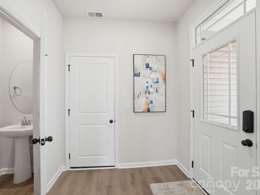 7025 Cerris Drive, Charlotte, NC 28269.  MLS# CAR4375738, YatesRealty ID 17337. Photos are representative