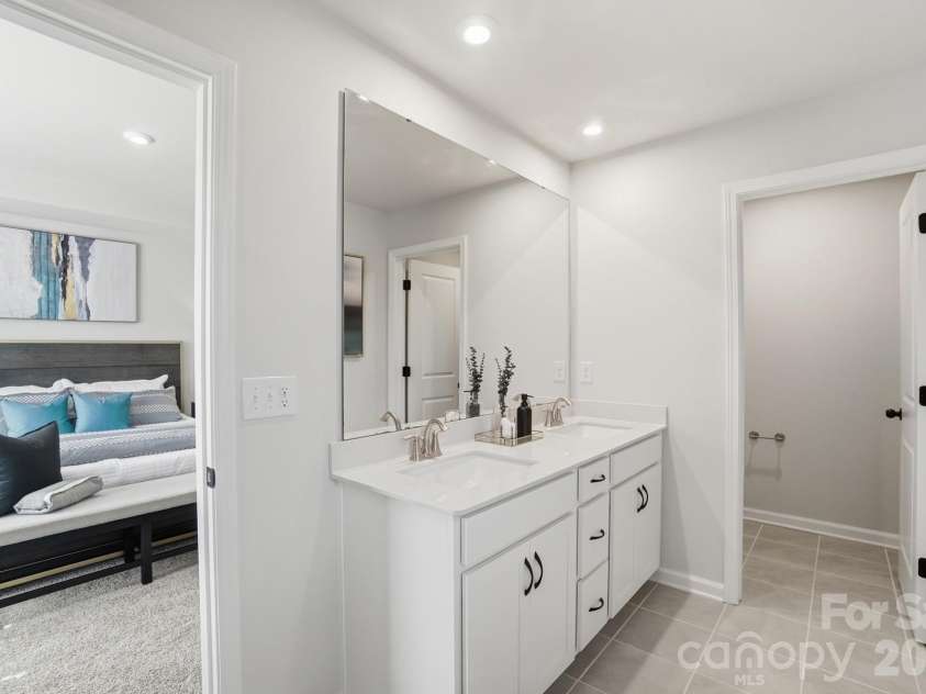 7025 Cerris Drive, Charlotte, NC 28269.  MLS# CAR4375738, YatesRealty ID 17337. Photos are representative