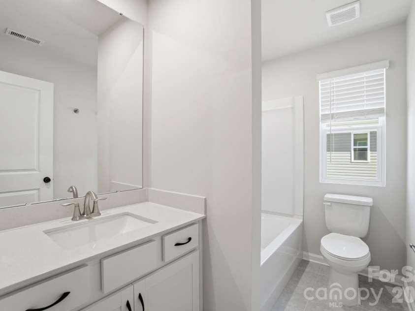 7025 Cerris Drive, Charlotte, NC 28269.  MLS# CAR4375738, YatesRealty ID 17337. Photos are representative