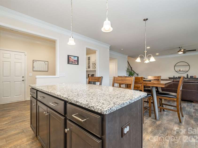 2014 Drawbridge Drive, Fort Mill, SC 29707.  MLS# CAR4257570, YatesRealty ID 17339. 