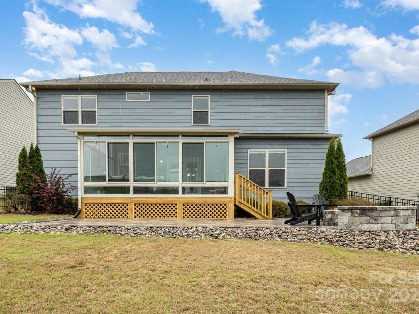 2014 Drawbridge Drive, Fort Mill, SC 29707.  MLS# CAR4257570, YatesRealty ID 17339. 