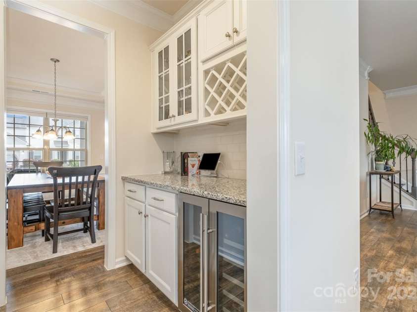 2014 Drawbridge Drive, Fort Mill, SC 29707.  MLS# CAR4257570, YatesRealty ID 17339. Butler Pantry