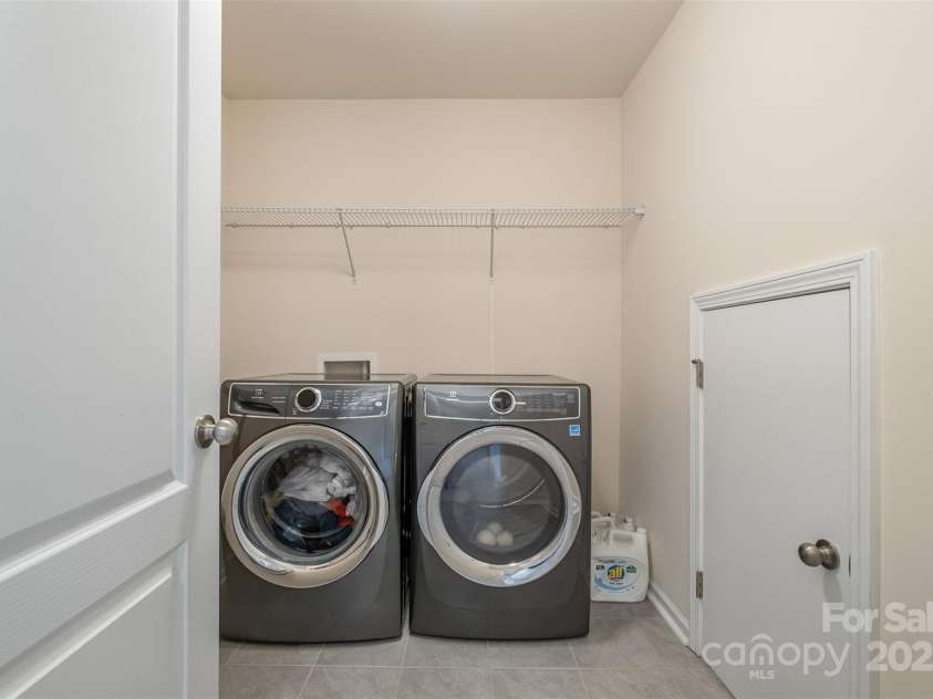2014 Drawbridge Drive, Fort Mill, SC 29707.  MLS# CAR4257570, YatesRealty ID 17339. Laundry Room