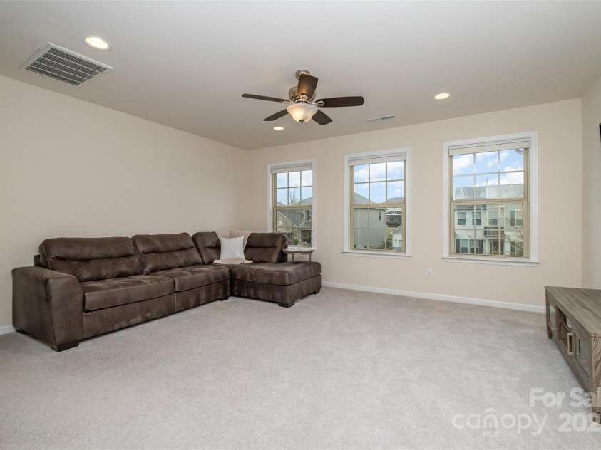 2014 Drawbridge Drive, Fort Mill, SC 29707.  MLS# CAR4257570, YatesRealty ID 17339. Loft Area