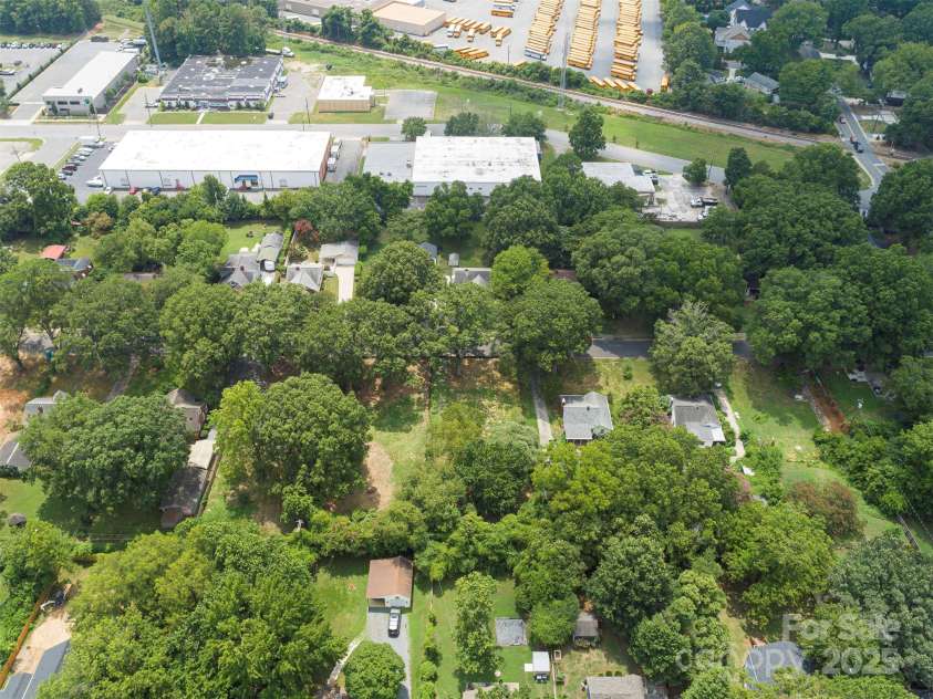 4735 Elder Avenue, Charlotte, NC 28205.  MLS# CAR4296913, YatesRealty ID 1734. 