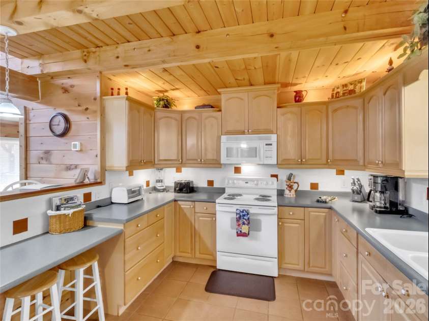 30 Edgewater Lane, Maggie Valley, NC 28751.  MLS# CAR4340785, YatesRealty ID 17340. 