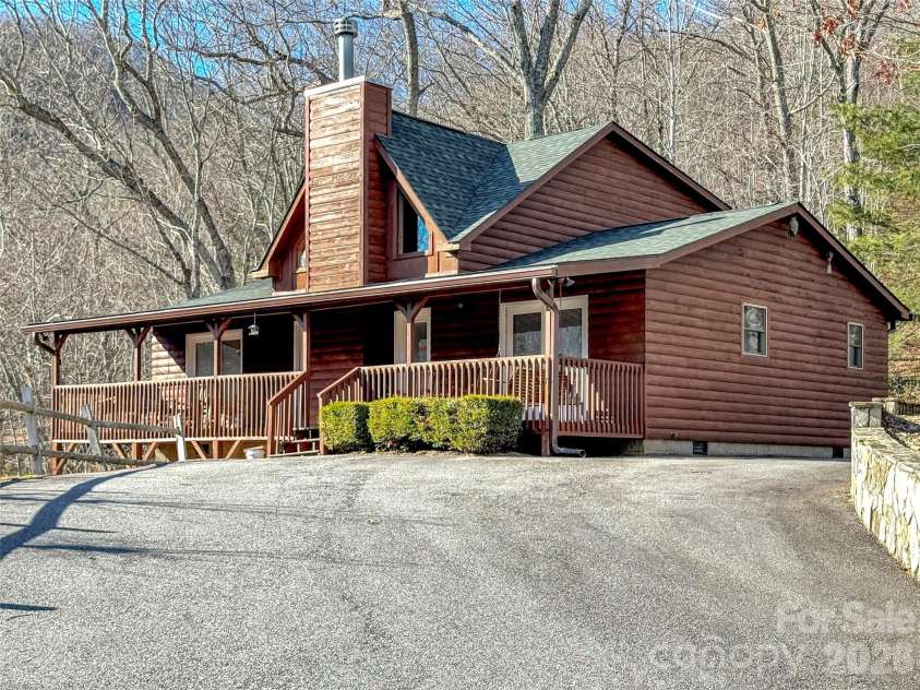 30 Edgewater Lane, Maggie Valley, NC 28751.  MLS# CAR4340785, YatesRealty ID 17340. 