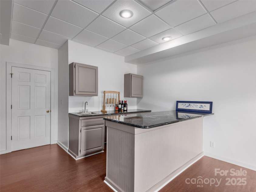 6 Lakeway Circle, Weaverville, NC 28787.  MLS# CAR4264526, YatesRealty ID 17340. 