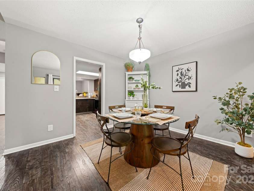181 Riverview Terrace, Clover, SC 29710.  MLS# CAR4244051, YatesRealty ID 17341. Screened in porch
