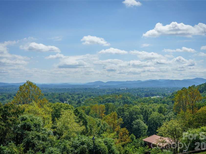 4 Chimney Crest Drive, Asheville, NC 28806.  MLS# CAR4421093, YatesRealty ID 17341. Awe inspiring views