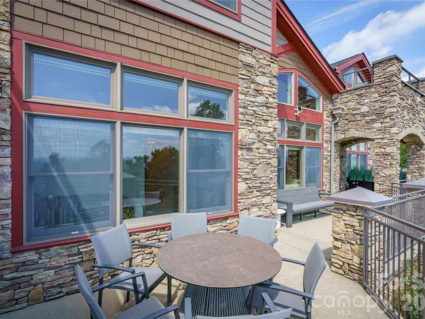 4 Chimney Crest Drive, Asheville, NC 28806.  MLS# CAR4421093, YatesRealty ID 17341. Main level patio